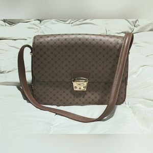 Italian style shoulder bag handbag